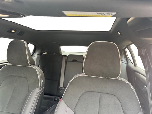 Certified 2023 Volvo C40 P8 Recharge Ultimate w/ Protection Package Premier image 19
