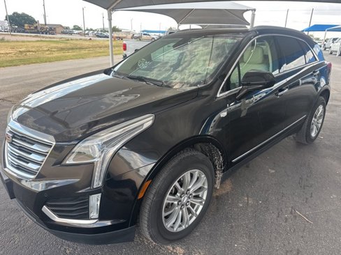 Used 2018 Cadillac XT5 Luxury w/ Driver Awareness Package image 3