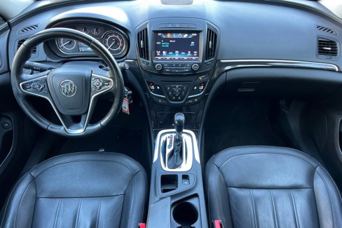 Used 2016 Buick Regal image 16