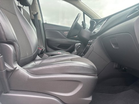 Used 2019 Buick Encore Preferred image 24