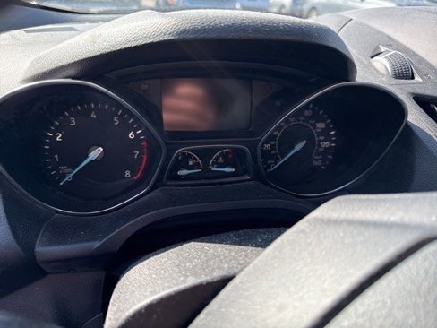 Used 2019 Ford Escape SEL image 17