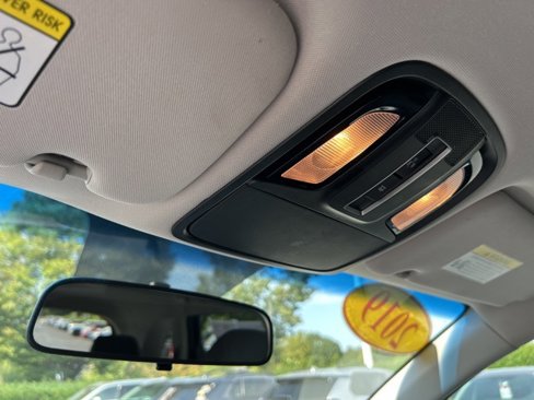 Used 2019 Kia Sorento LX image 29