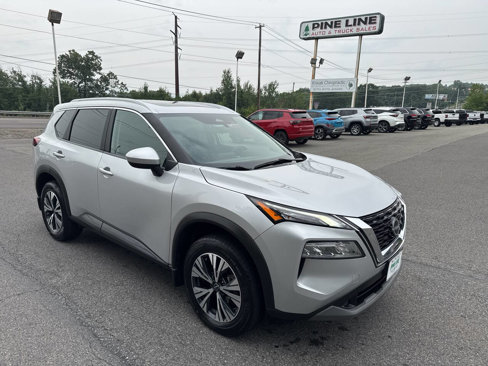 Used 2023 Nissan Rogue SV image 1