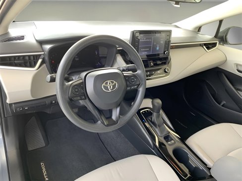 Used 2022 Toyota Corolla LE image 24