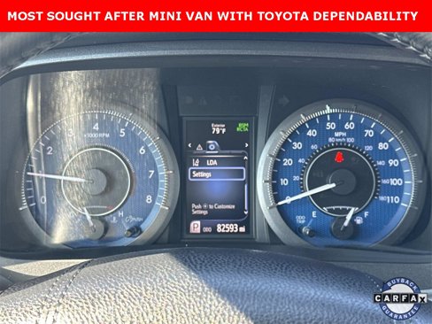 Used 2018 Toyota Sienna XLE Premium image 11