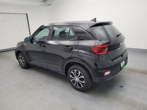 Used 2020 Hyundai Venue SE image 3