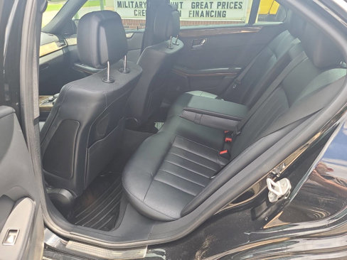 Used 2011 Mercedes-Benz E 550 Sedan image 26