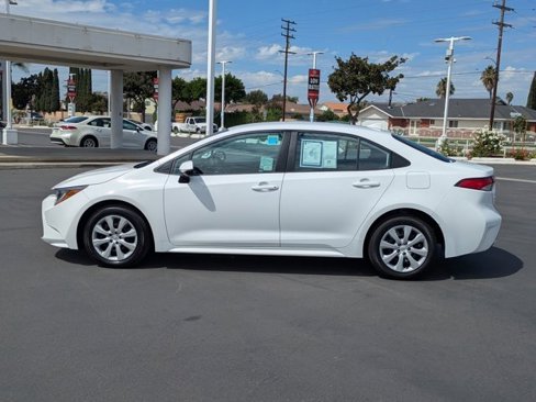 Used 2022 Toyota Corolla LE image 12