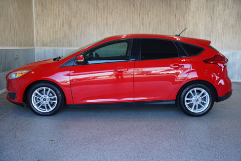 Used 2017 Ford Focus SE image 5