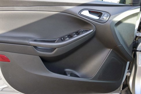 Used 2017 Ford Focus SEL image 13