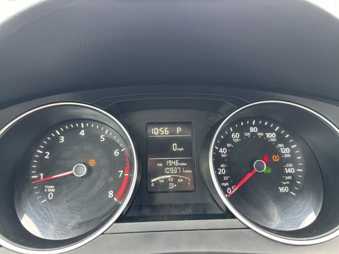 Used 2015 Volkswagen Jetta S image 16