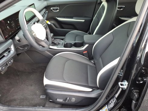 New 2025 Kia K4 GT-Line image 11