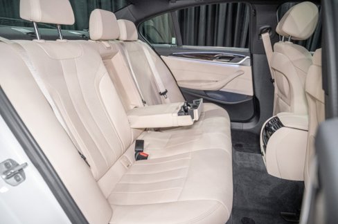 Used 2021 BMW 530i w/ Convenience Package image 14