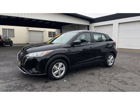 Used 2021 Nissan Kicks S image 7