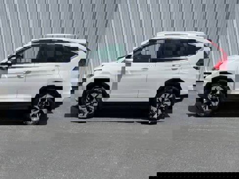 Used 2016 Honda CR-V Touring image 3
