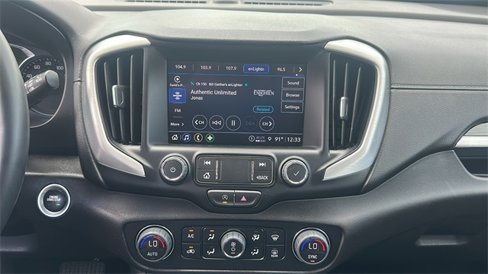 Used 2024 GMC Terrain SLT image 22