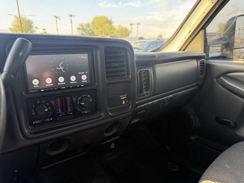 Used 2005 Chevrolet Silverado 2500 W/T image 23