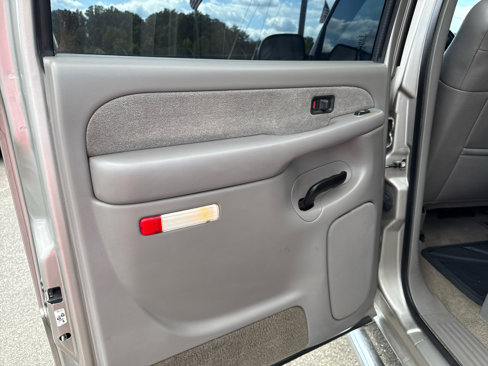 Used 2002 Chevrolet Silverado 2500 LT w/ Off-Road Skid Plate Pkg image 13