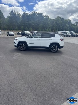 Used 2023 Jeep Compass Limited w/ Sun and Sound Group image 8