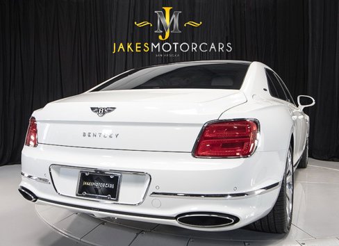 Used 2021 Bentley Flying Spur W12 image 12