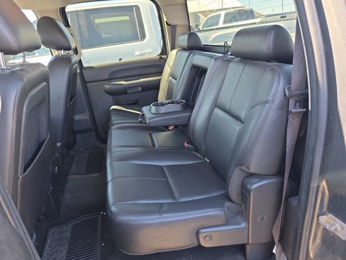 Used 2011 GMC Sierra 1500 SLE w/ Max Trailering Pack image 6
