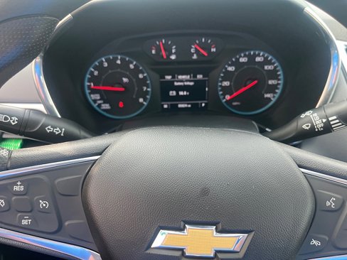 Used 2019 Chevrolet Equinox LS image 25