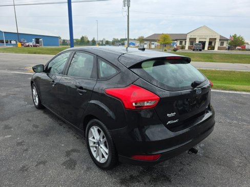 Used 2015 Ford Focus SE image 3
