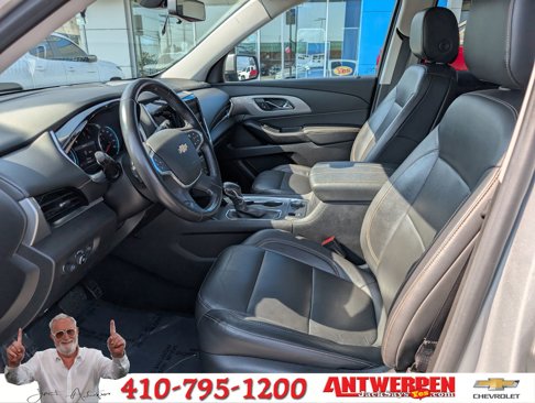 Used 2021 Chevrolet Traverse LT w/ LT Premium Package image 19