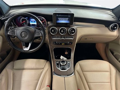 Used 2018 Mercedes-Benz GLC 300 4MATIC image 16
