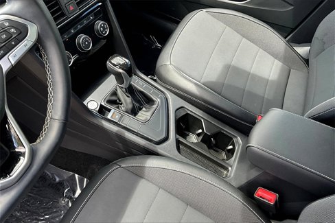Certified 2023 Volkswagen Taos SE w/ Panoramic Sunroof Package image 22