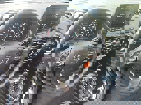 Used 2022 Hyundai Kona SE image 19