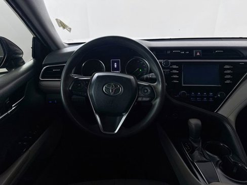 Used 2018 Toyota Camry L image 22