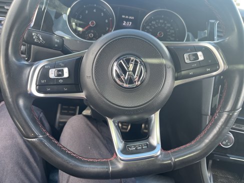Used 2021 Volkswagen GTI SE image 26