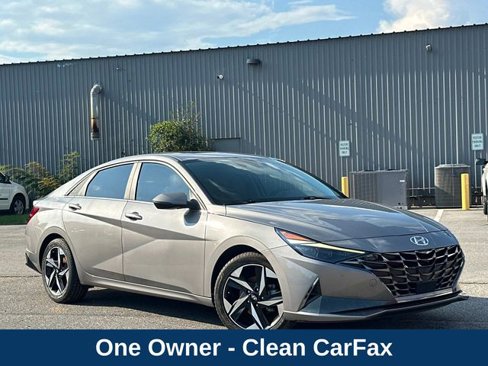 Used 2022 Hyundai Elantra Limited image 7