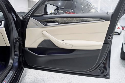Used 2023 BMW 530i xDrive w/ Executive Package image 37