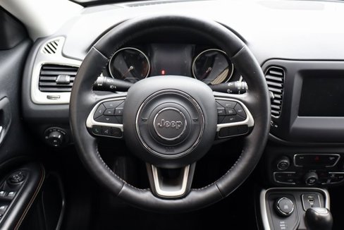 Used 2019 Jeep Compass Latitude w/ Cold Weather Group image 15