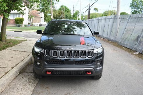 Used 2024 Jeep Compass Trailhawk image 3
