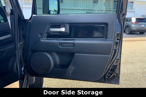 Used 2008 Toyota FJ Cruiser 4WD image 25