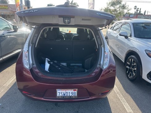 Used 2016 Nissan Leaf SV image 20