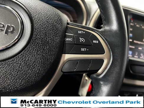 Used 2016 Jeep Cherokee Latitude image 17
