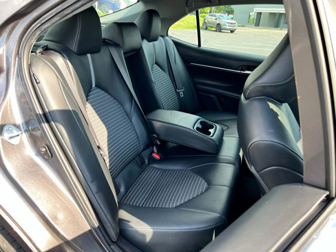 Used 2022 Toyota Camry SE image 61