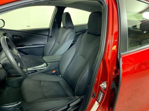 Used 2016 Toyota Prius Two image 19
