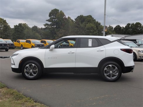 Used 2023 Chevrolet Blazer LT image 10