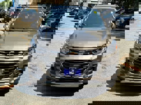 Certified 2021 Chevrolet Trax LT w/ Driver Confidence Package image 38