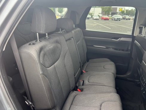 Used 2021 Hyundai Palisade SE image 32