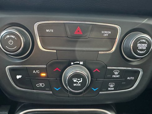 Used 2017 Jeep Compass Latitude w/ Popular Equipment Group image 20