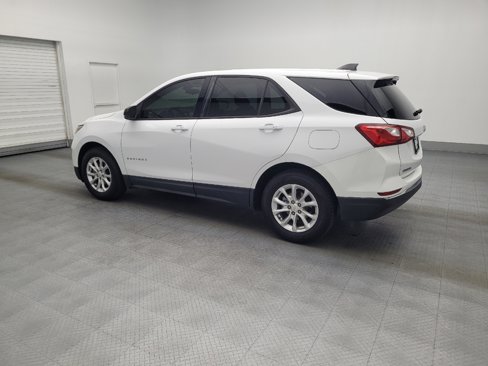 Used 2018 Chevrolet Equinox LS image 3