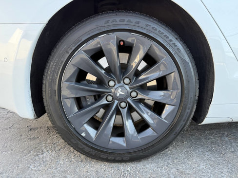 Used 2017 Tesla Model S 75 image 27