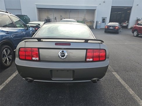 Used 2005 Ford Mustang GT image 2