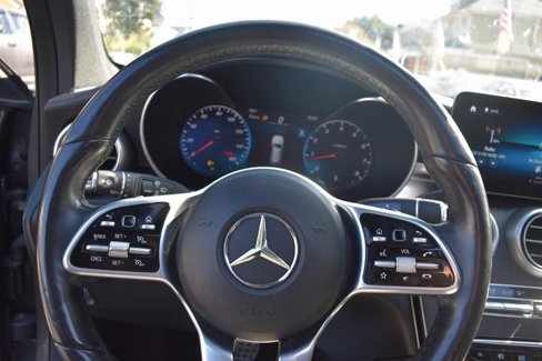 Used 2021 Mercedes-Benz GLC 300 4MATIC w/ AMG Line image 15